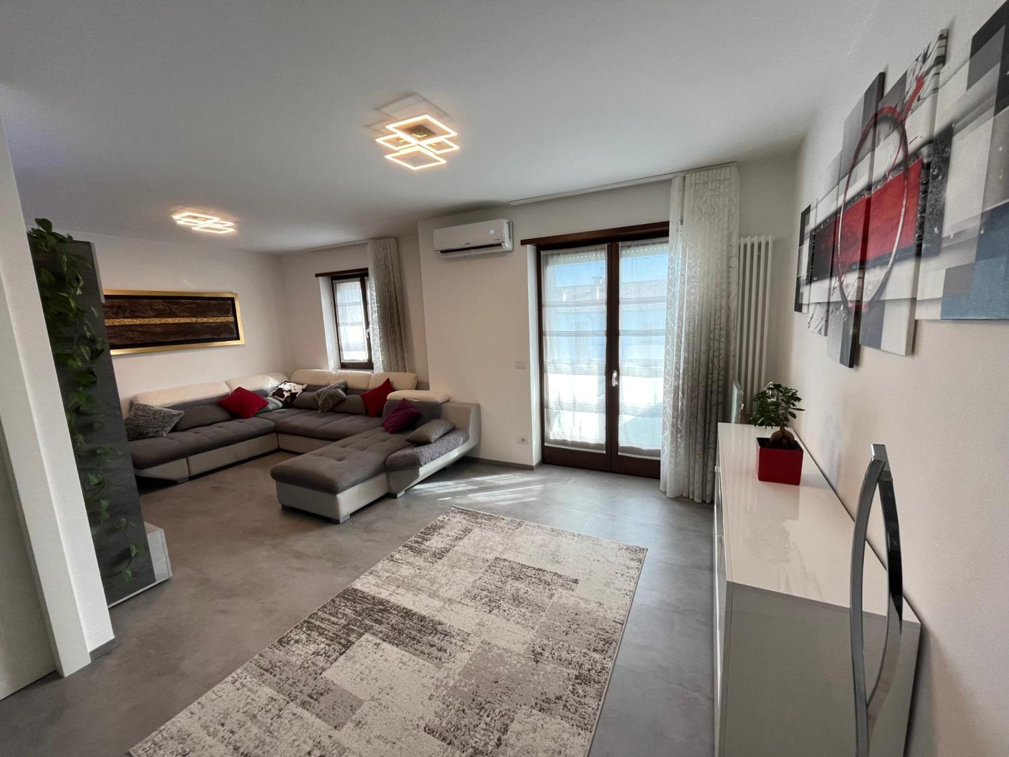 B&B Alessandro Private Room & Bathroom In Shared Apartment Arco Exteriör bild
